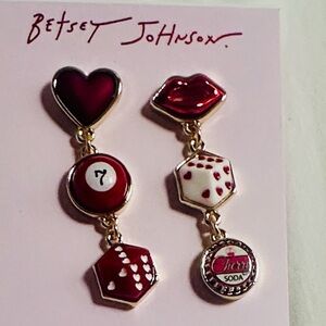 Betsey Johnson valentines dangle earrings